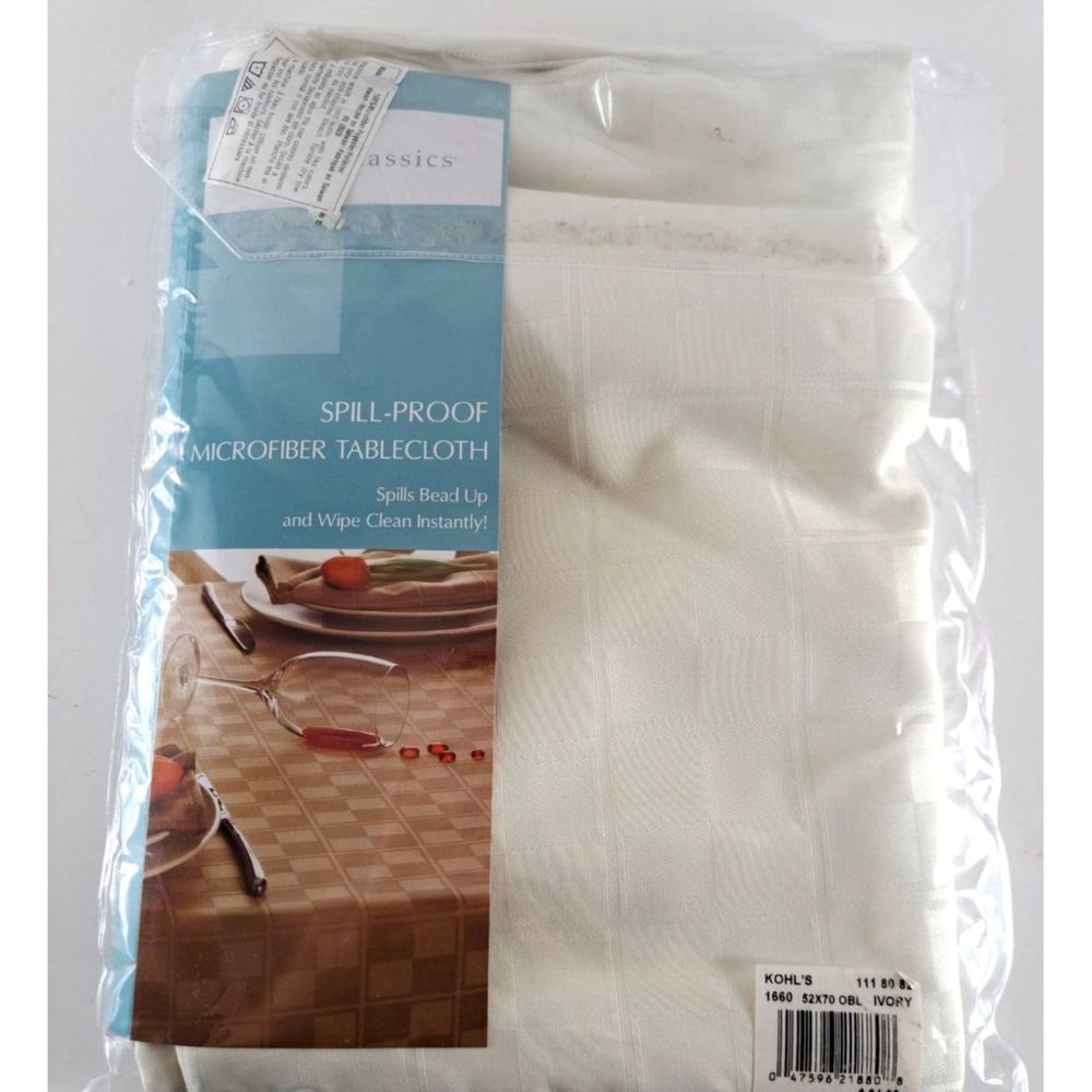 Kohls Tablecloth NEW Ivory Spill Proof Checked Square Oblong 52 x 70  Microfiber